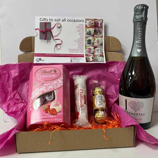 I-Heart-Prosecco-and-Lindor-and-Ferrero-Rocher-Hamper.jpg